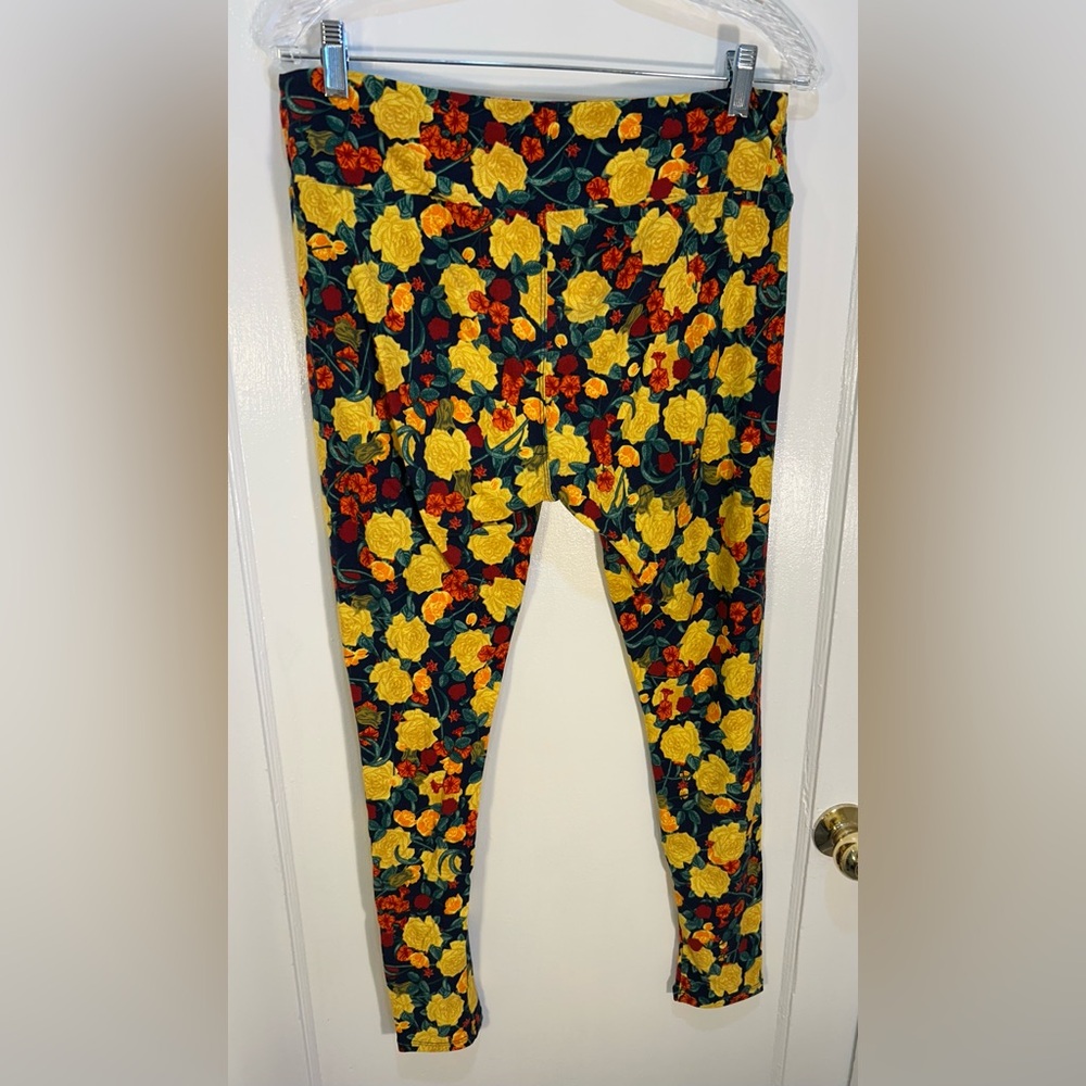 LuLaRoe Women's tall & Curvy Leggings Yellow/Red Rose Pattern On Navy Background